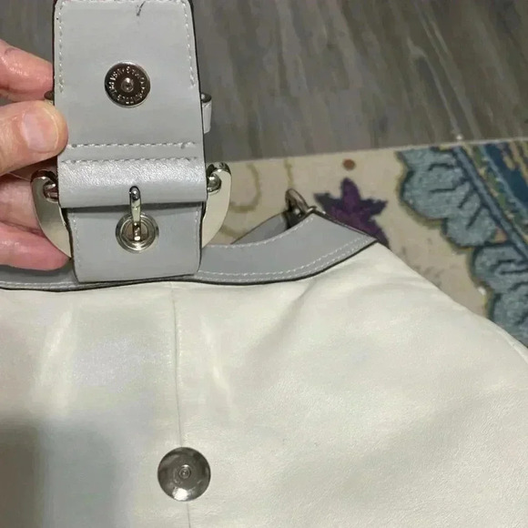 Gray & cream vintage coach shoulder bag - Picture 9 of 16